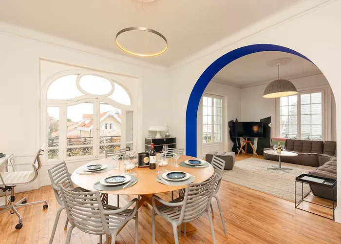 Misva Keyweek Architect-designed Flat In With Garden Апартаменты Биарриц