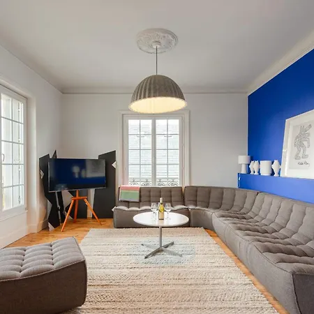 Apartment Misva Keyweek Architect-designed Flat In With Garden