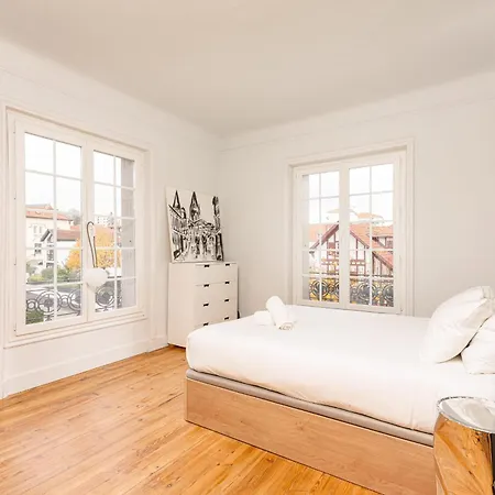 Misva Keyweek Architect-designed Flat In With Garden Apartment *