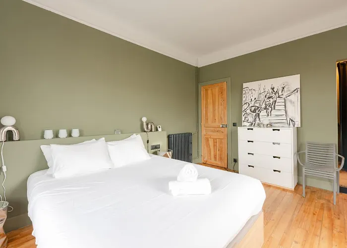 Misva Keyweek Architect-designed Flat In With Garden Apartment *