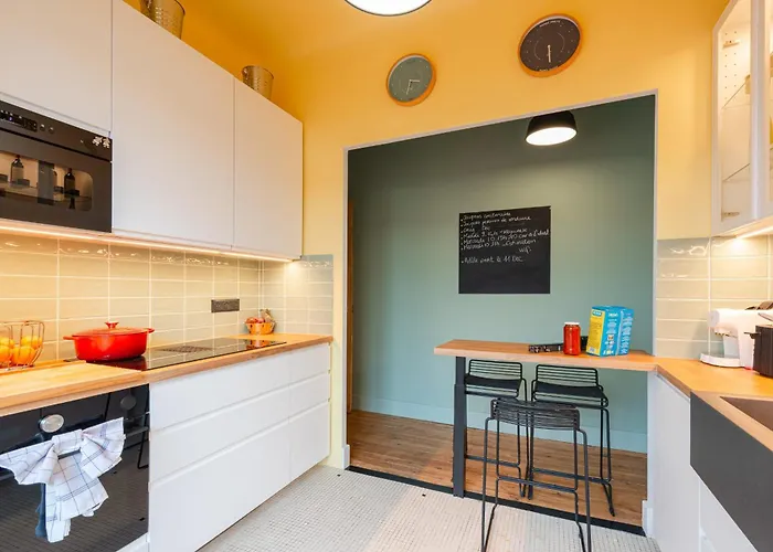 Misva Keyweek Architect-designed Flat In With Garden Apartment *